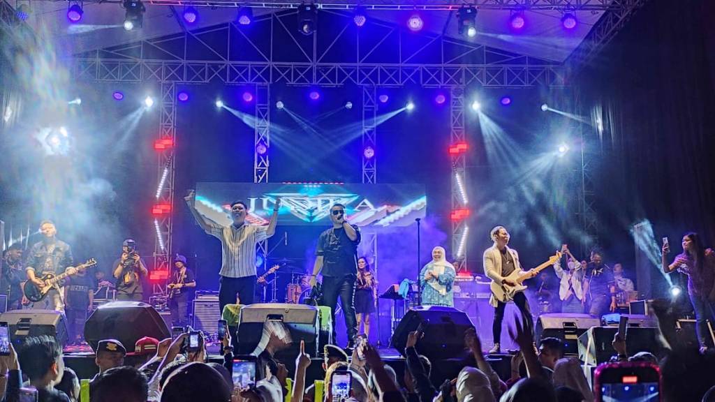 Konser Judika Sukses Digelar, Stadion Merdeka Gorontalo Dibanjiri&nbsp;Penonton