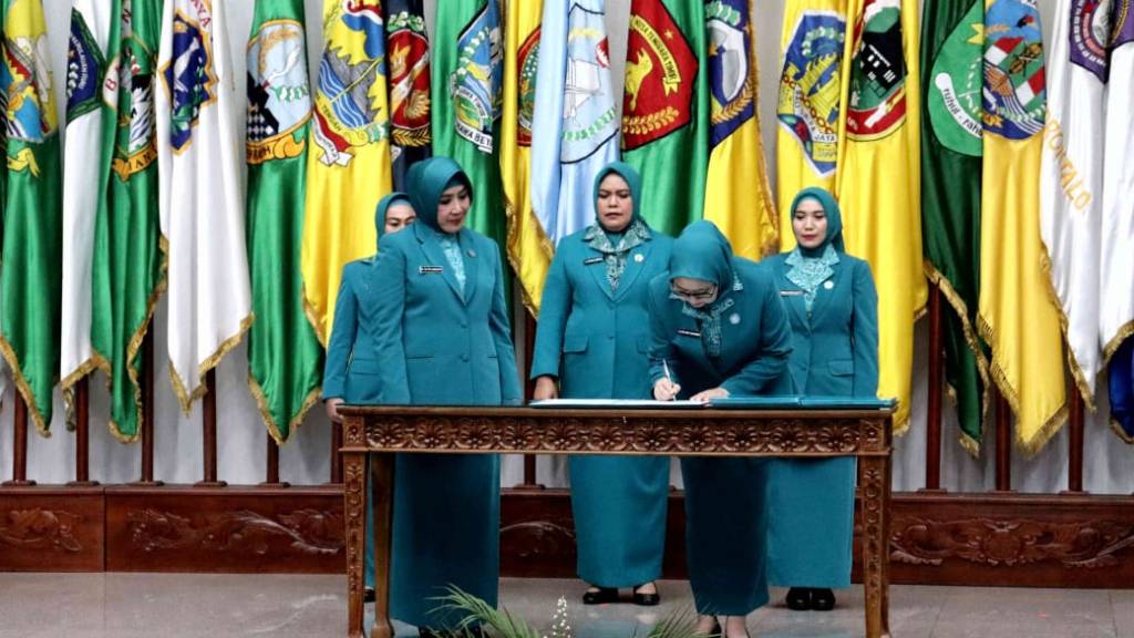 Resmi Dilantik, Tito Karnavian Sampaikan Selamat ke Djoewiati&nbsp;Soebrata