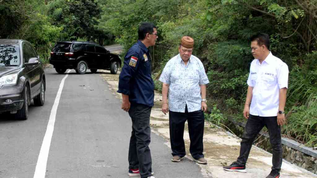 Deprov Gorontalo Tindak Lanjuti Usulan Perbaikan Jalan Tangkobu-Pentadu