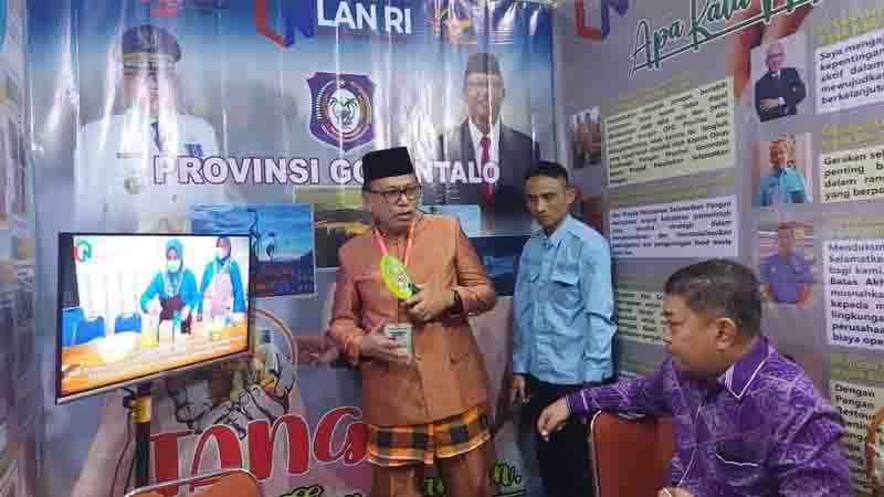 Ramdhan Pade Terima Dua Penghargaan dari LAN&nbsp;RI