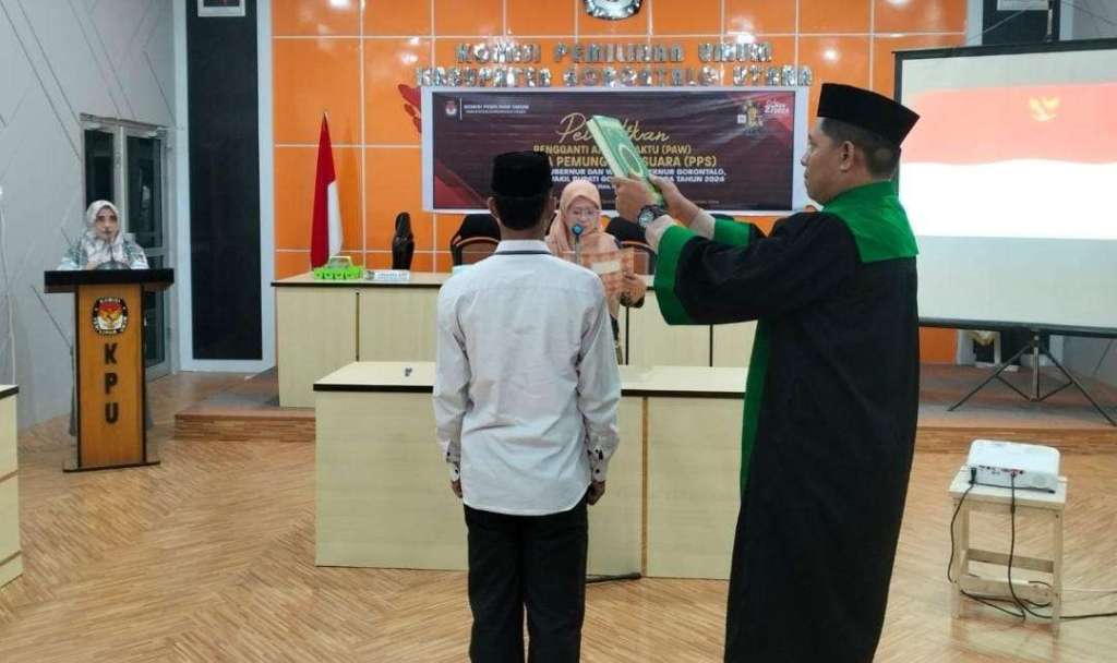 KPU Gorontalo Utara Lantik PAW Anggota PPS&nbsp;Motomingo